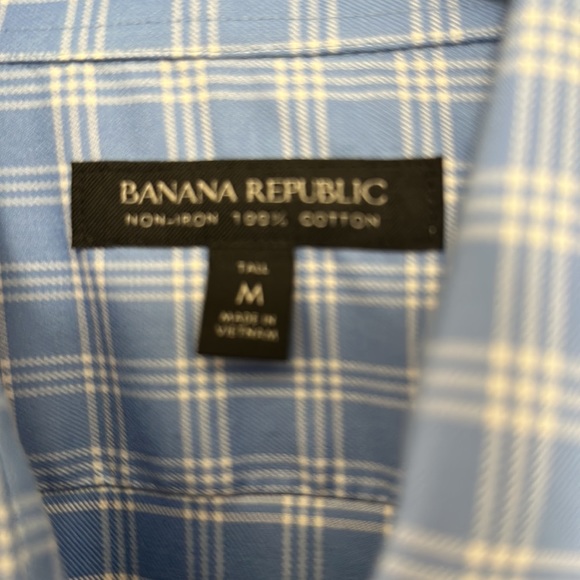 Banana Republic Dress Shirt in Checkered Blue. Medium, tall. - Picture 4 of 4